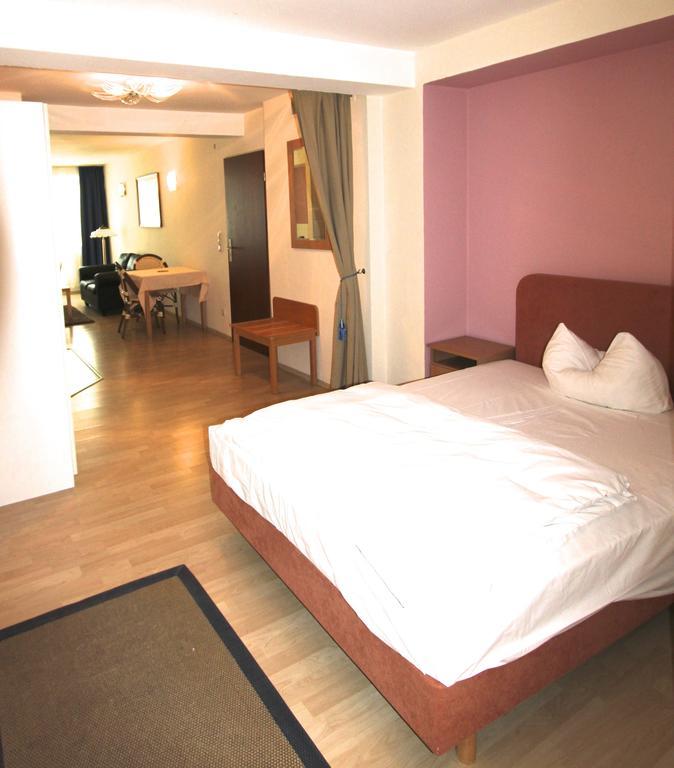 Apartmenthaus Alt Graz Дюселдорф Стая снимка