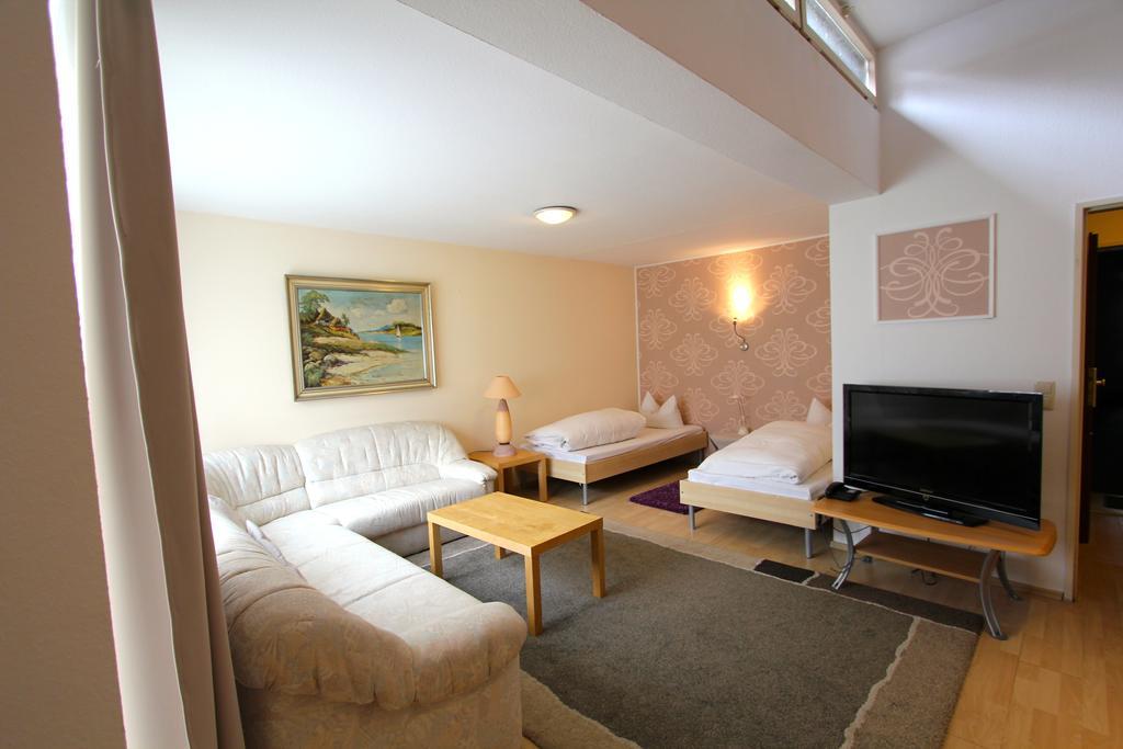 Apartmenthaus Alt Graz Дюселдорф Стая снимка