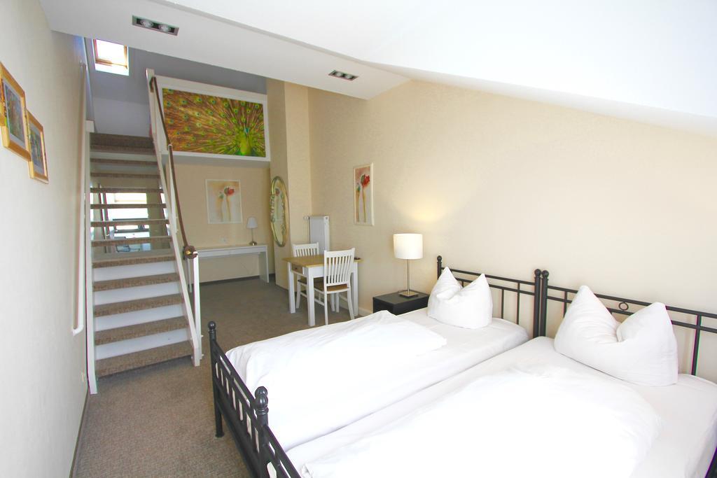 Apartmenthaus Alt Graz Дюселдорф Екстериор снимка